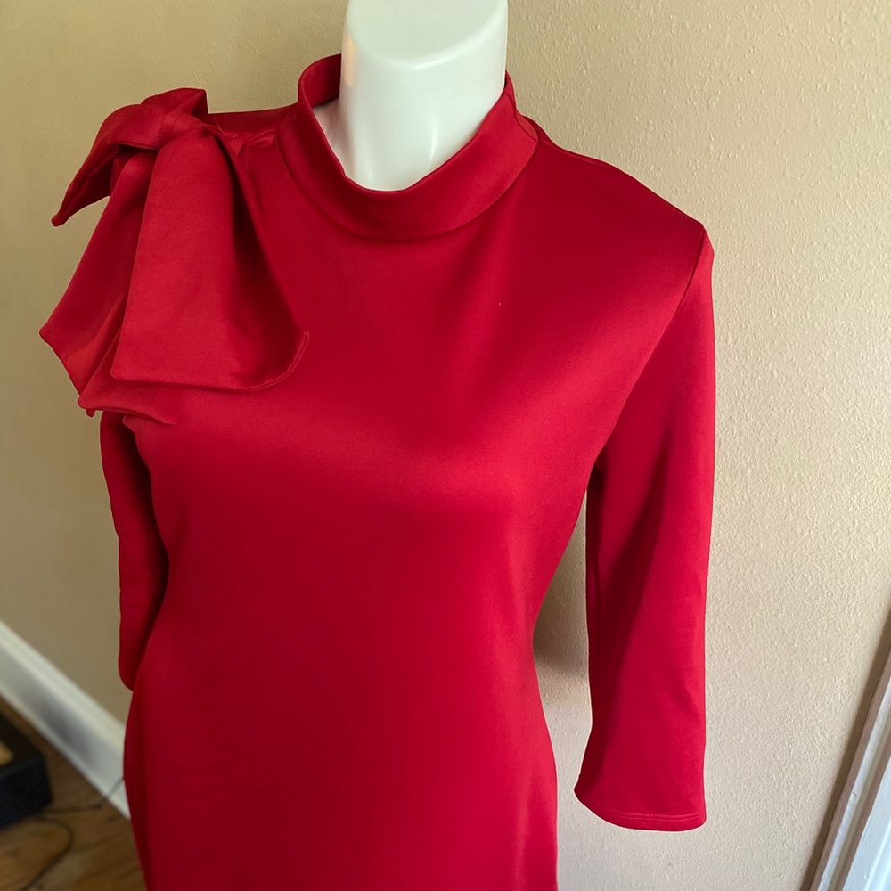Dress - Picture 3 of 4